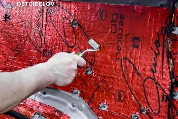 Aston Martin DB11: шумоизоляция STP Aerocell