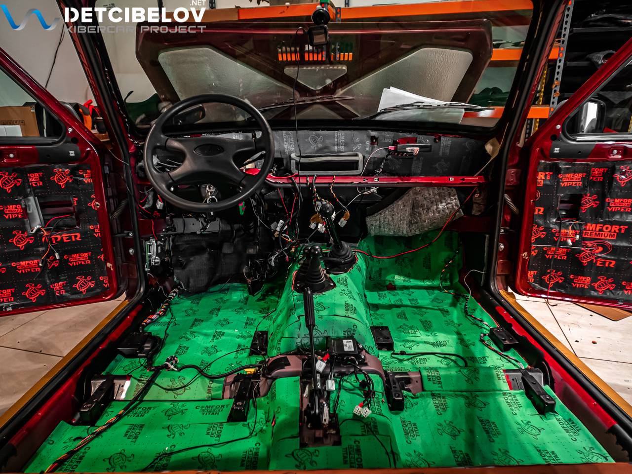 Процесс шумоизоляции салона LADA Niva Urban