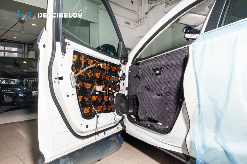 Шумоизоляция дверей Infiniti