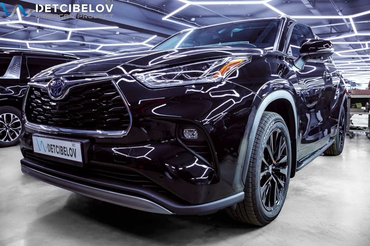 Highlander IV поколение (U70)