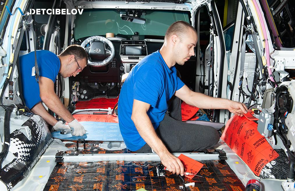 Процесс шумоизоляции салона Toyota Land Cruiser Prado 150