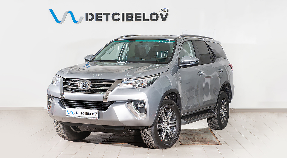 Шумоизоляция Toyota Fortuner II поколение Рестайлинг