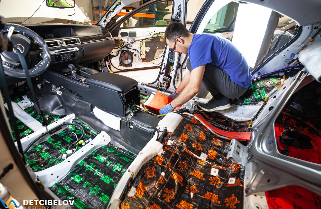 Шумоизоляция пола Lexus GS IV поколение Рестайлинг