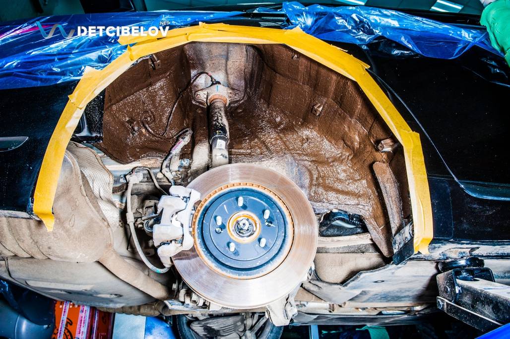 Шумоизоляция колесных арок Genesis