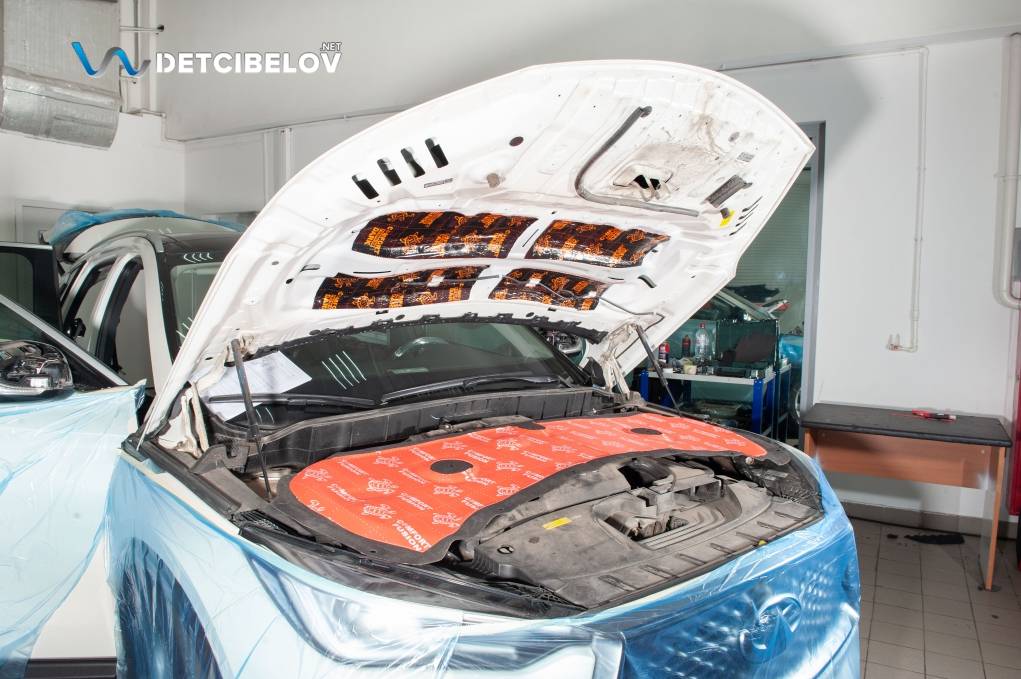 Шумоизоляция капота Infiniti