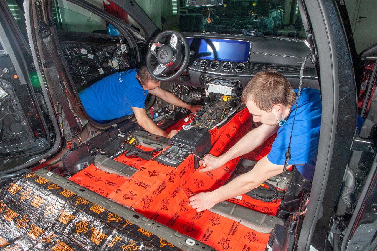 Шумоизоляция пола Mercedes-Benz E-Класс (W213)