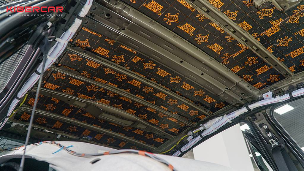 Шумоизоляция потолка Toyota