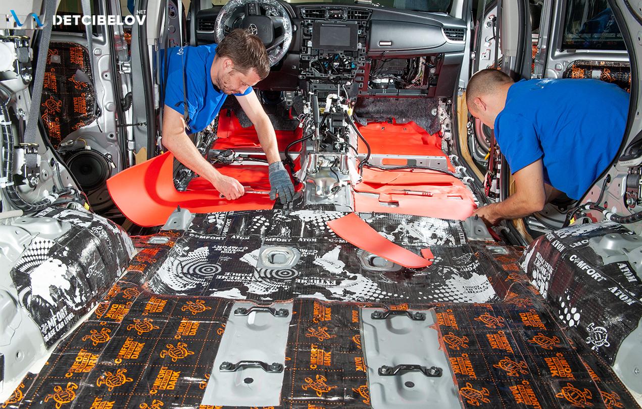 Процесс шумоизоляции салона Toyota Fortuner