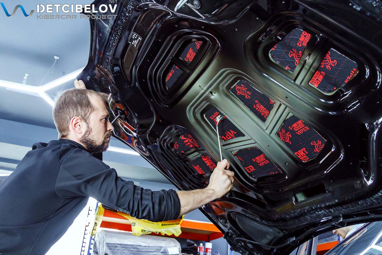 Процесс шумоизоляции салона BMW X5 (G05)