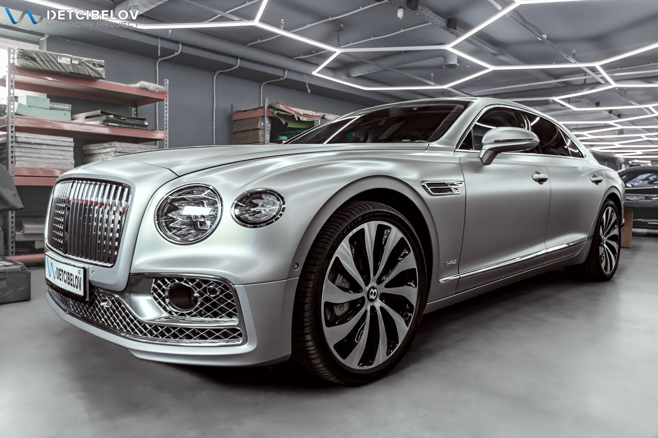 Flying Spur III поколение