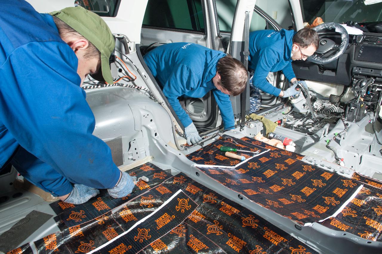 Шумоизоляция пола Volkswagen Tiguan