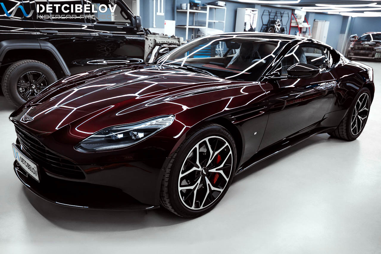 Aston Martin DB11.jpg