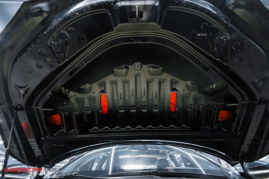 Капот и крышка багажника