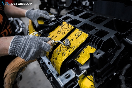 Range Rover V поколения: полная шумоизоляция материалами Comfort mat