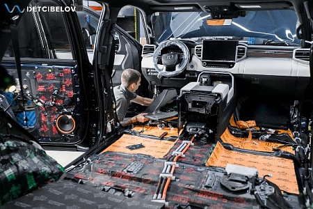 Шумоизоляция Toyota Sequoia материалами Comfort mat